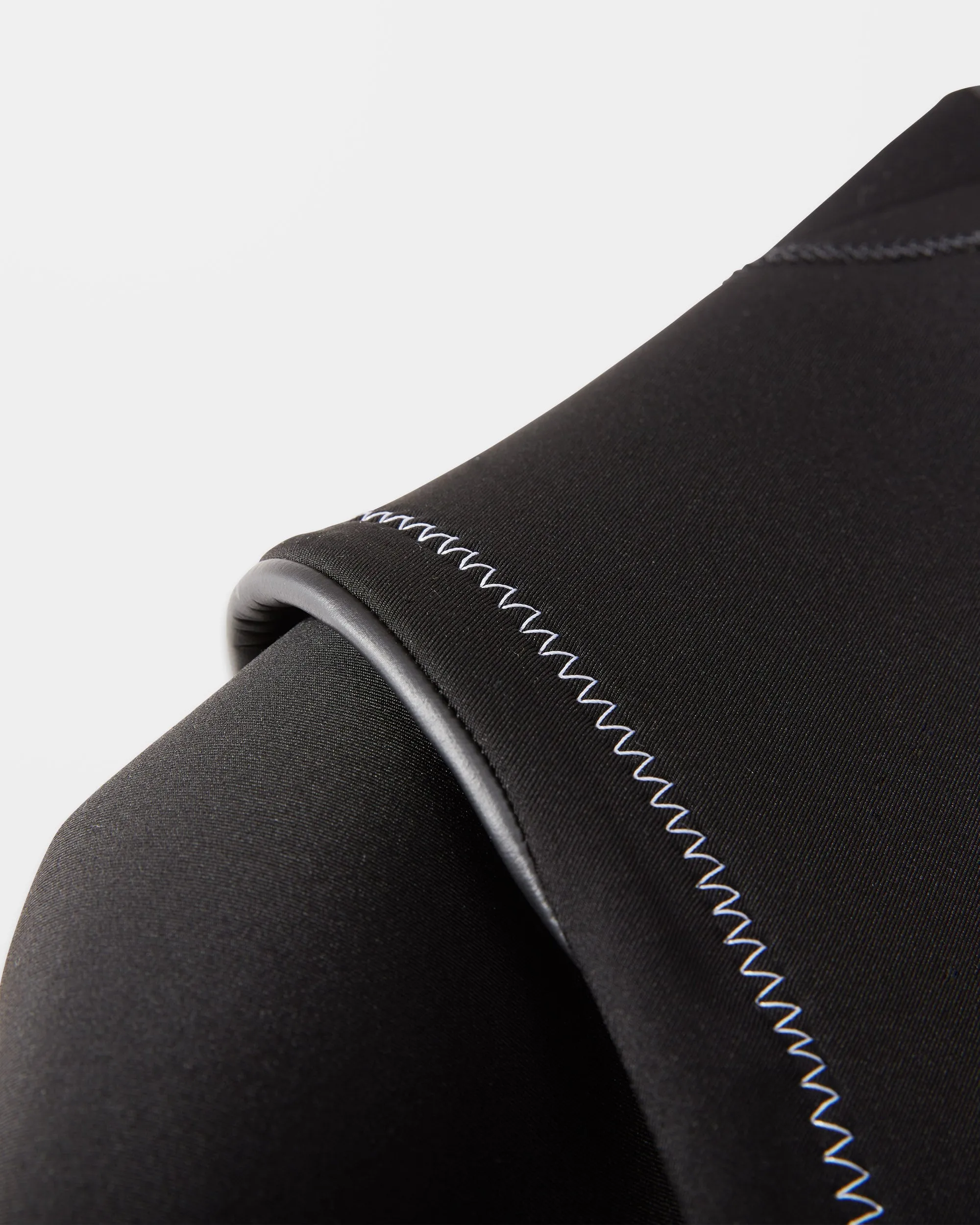 2/2Mm Long sleeve Spring Wetsuit - BLACK