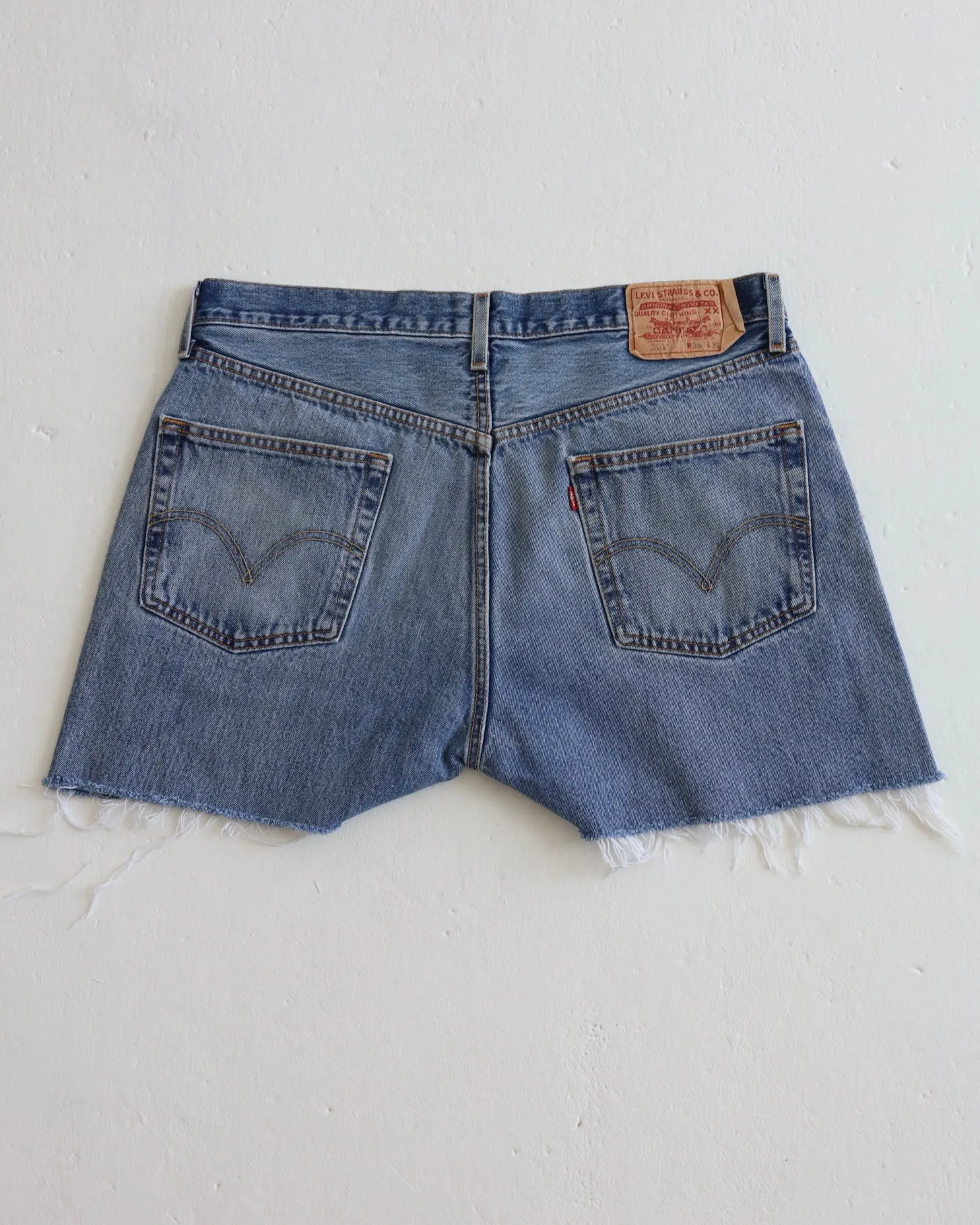 501 VINTAGE LEVI’S | SIZE 34