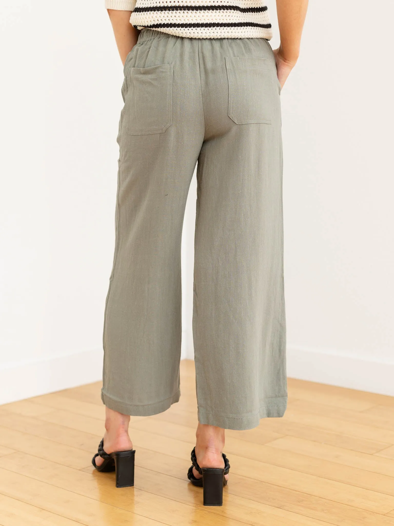 Cropped Drawstring Linen Pants