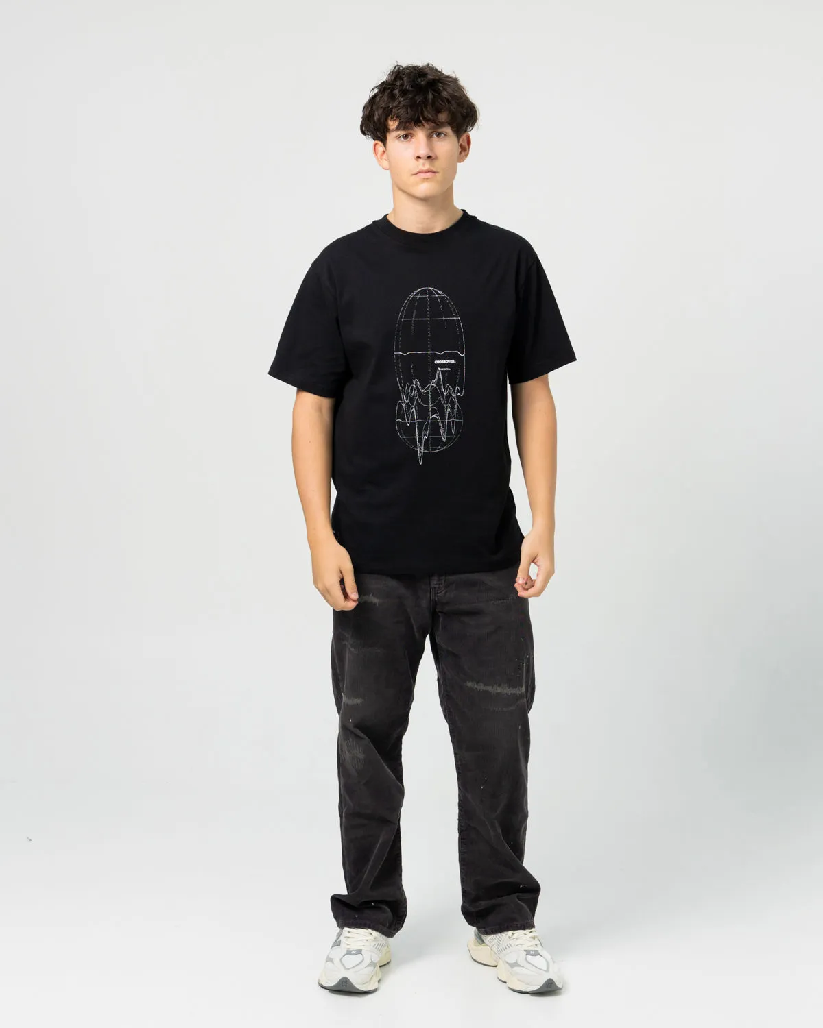 CROSSOVER x mo'des "Otomo" Tee | Black