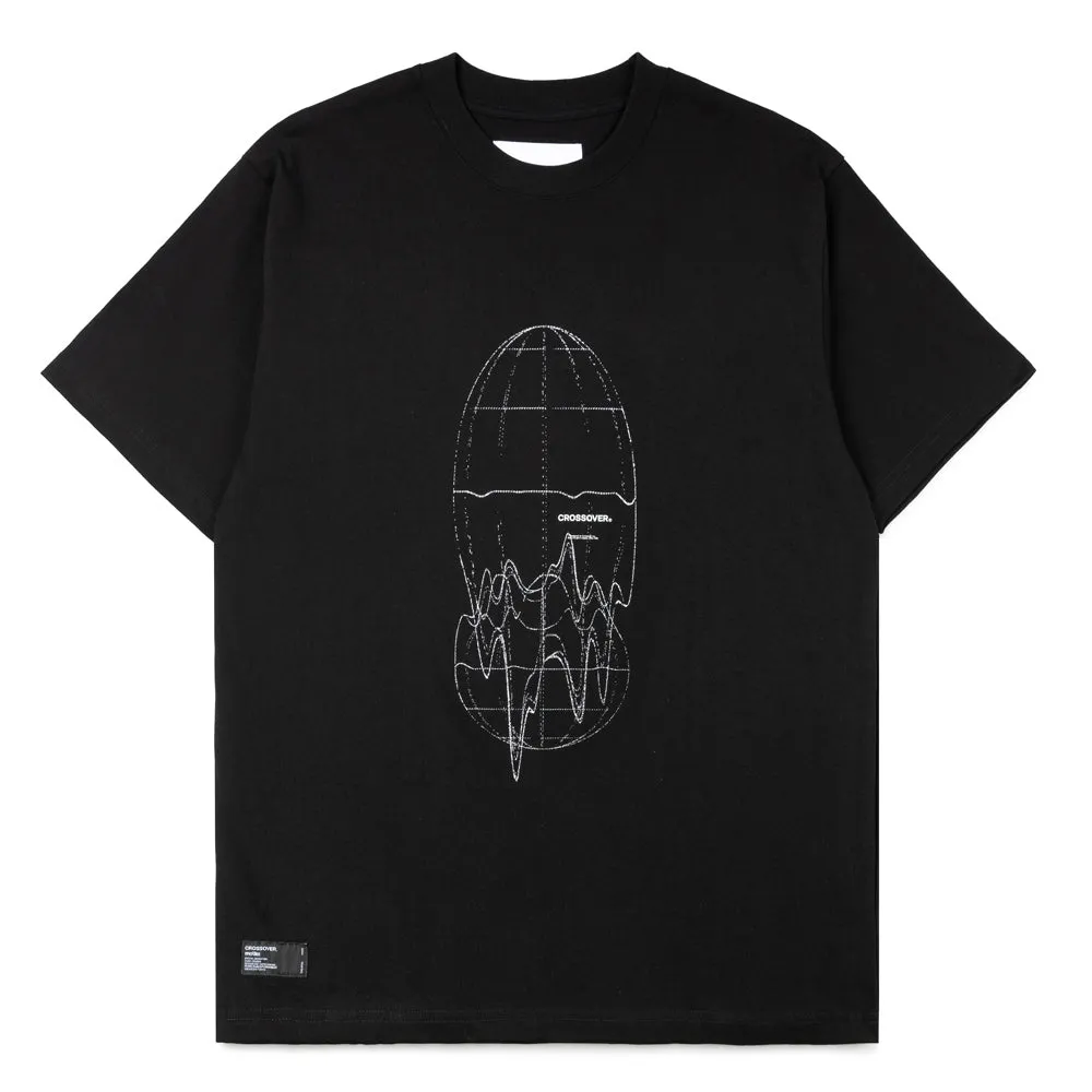 CROSSOVER x mo'des "Otomo" Tee | Black