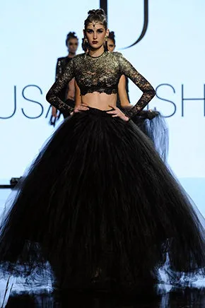 DARK TEMPTATION Look 2