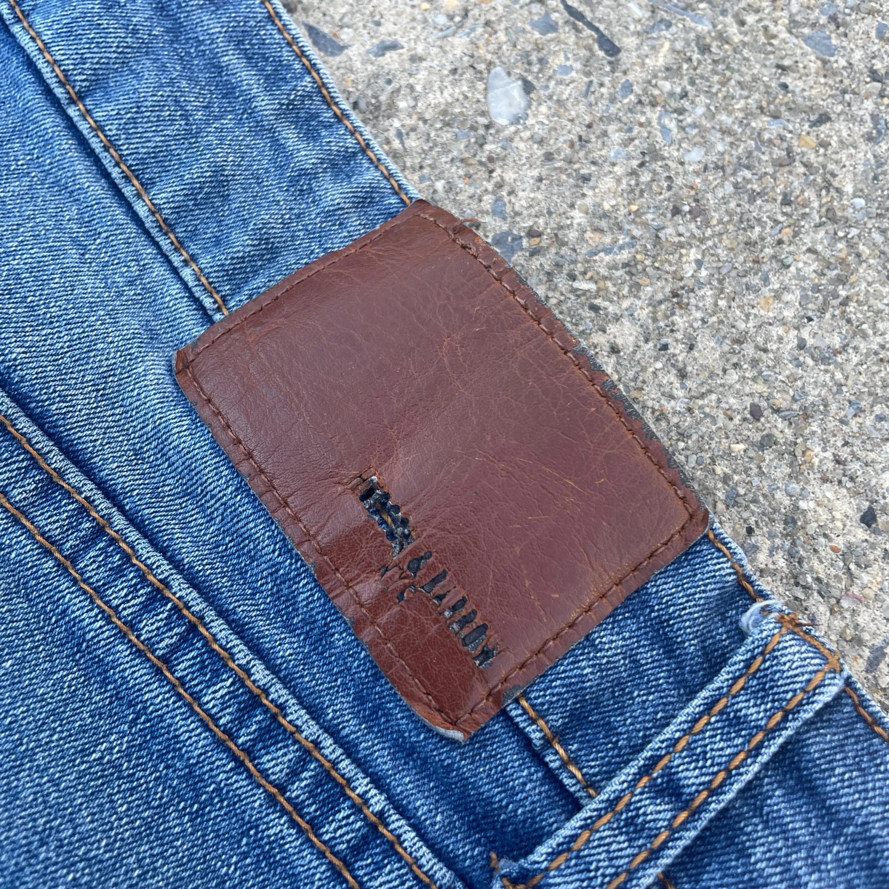 Denim on Fire Distress 5inch Jorts 34W