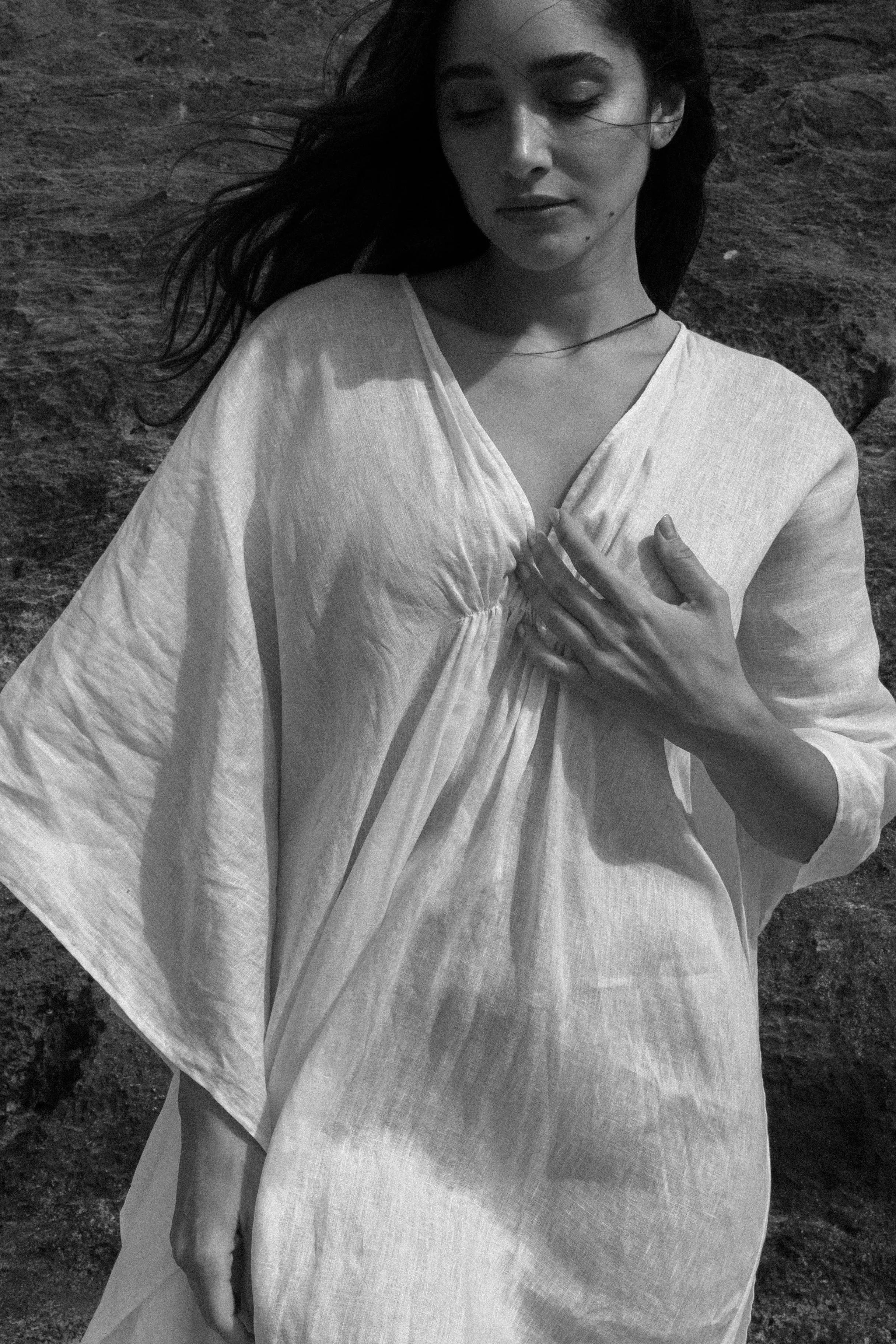 Lina Linen Kaftan