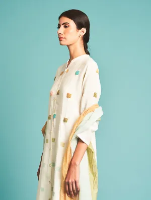 Manan   I   Iva Hand-Embroidered Kurta Set  Jamdani Collections