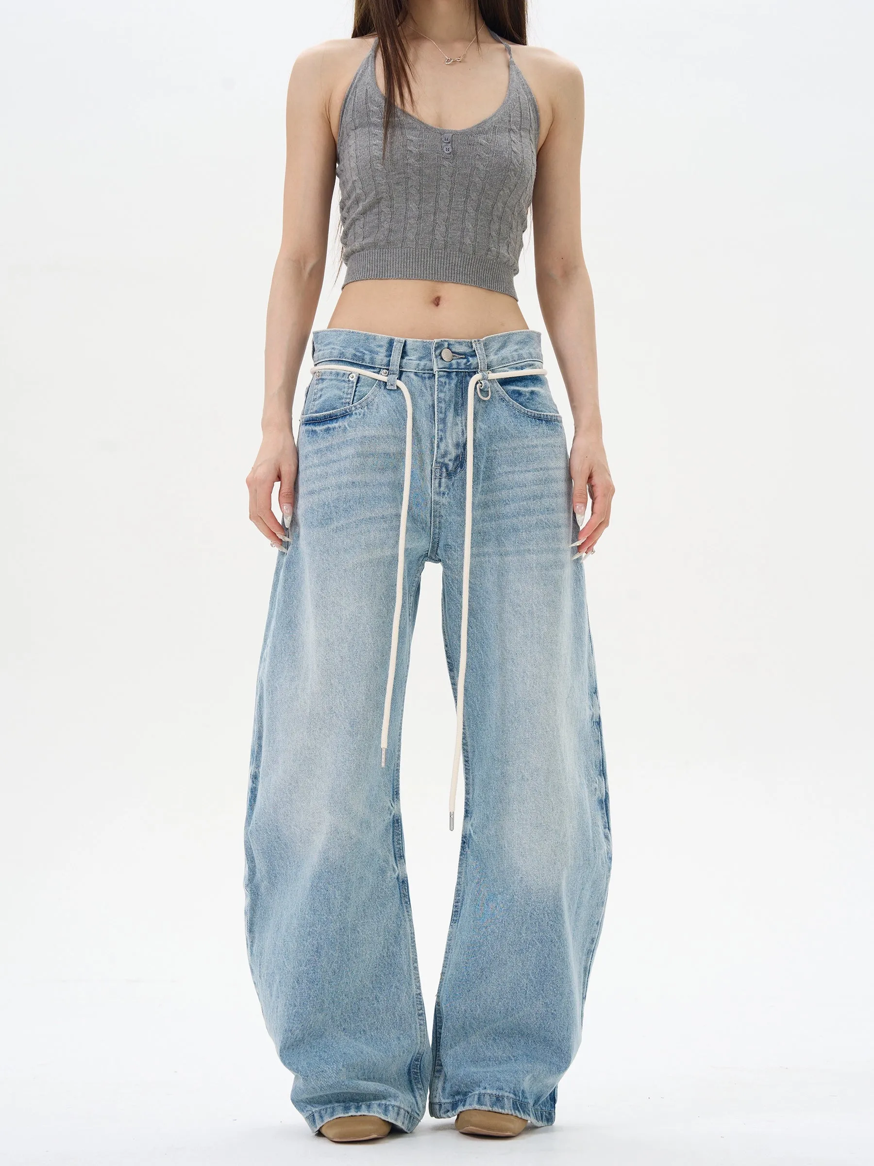 Street-Style Baggy Jeans