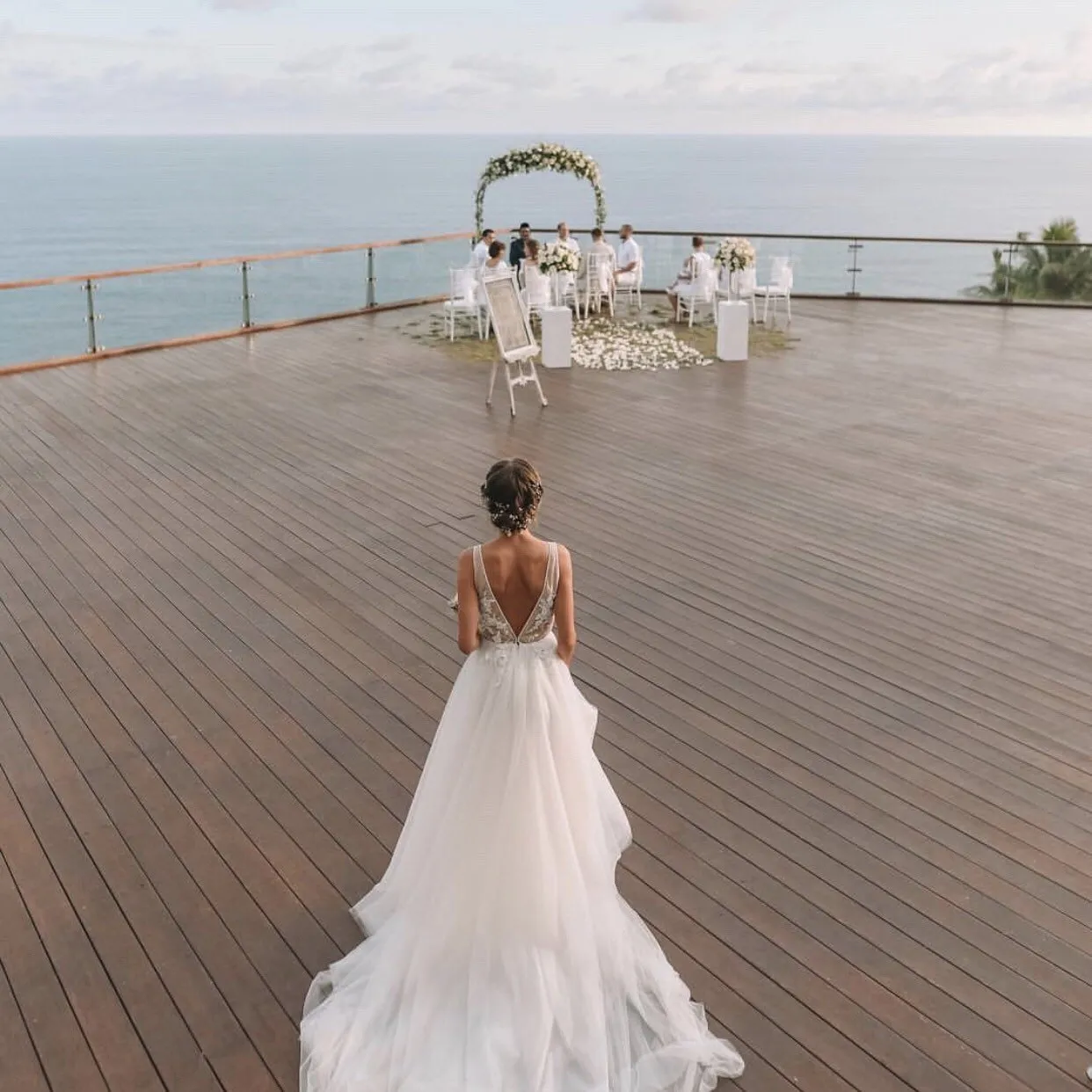 Tulle Beach Wedding Dresses with See-through Lace Bodice